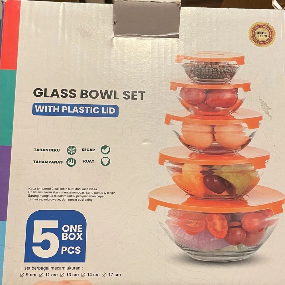 Stackable 5 PCS Glass Bowl Set with Red Lids Never Opened Boxed
